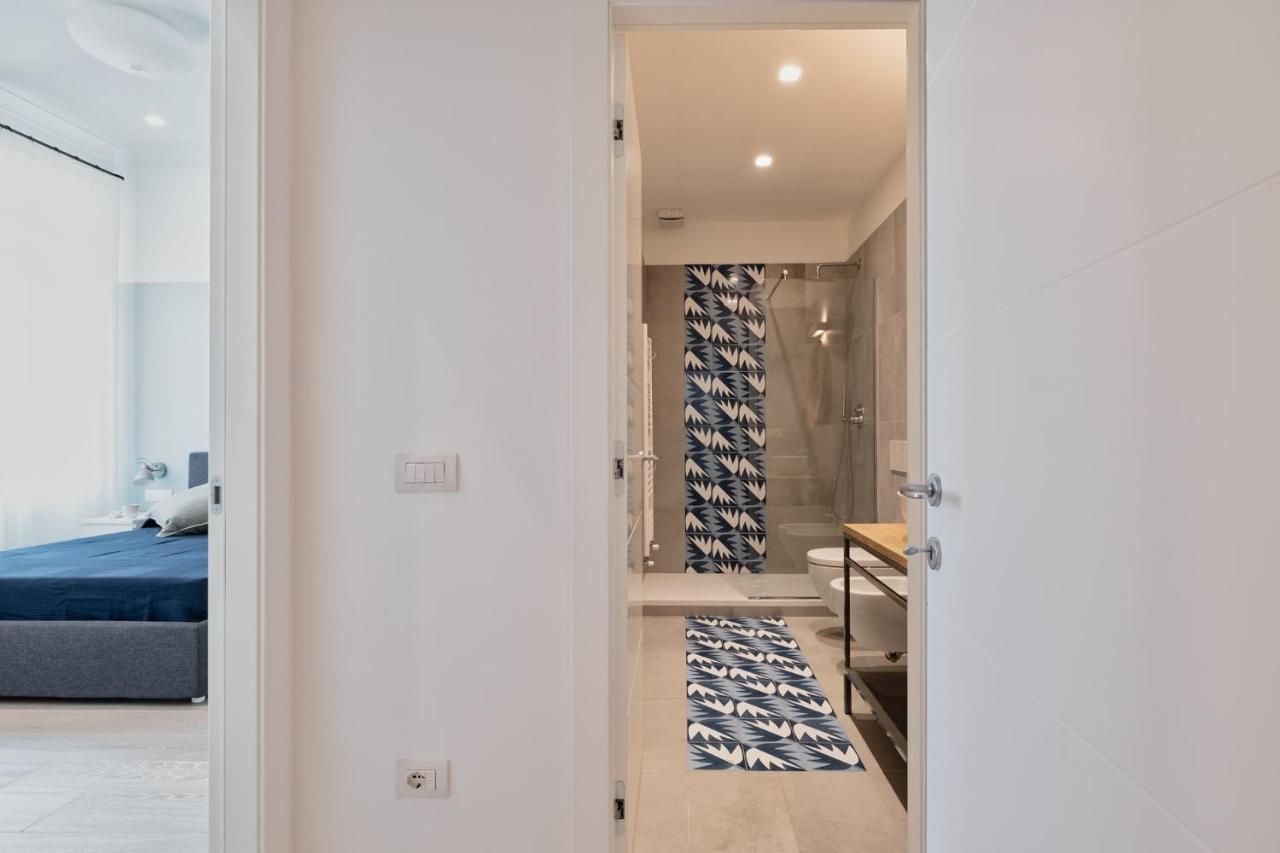 Fontana Di Trevi!! Comfy&Elegant 3Bedroom 2Bath Rome Bagian luar foto