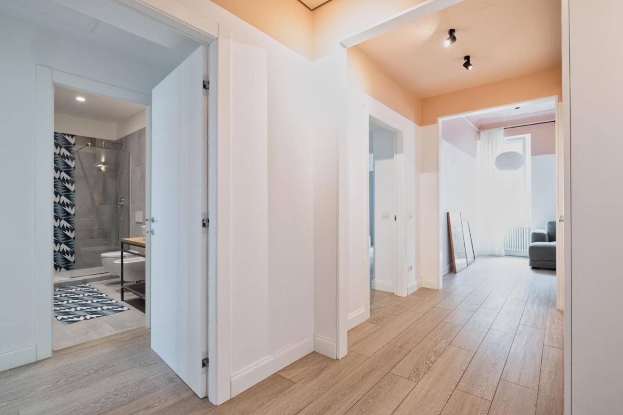 Fontana Di Trevi!! Comfy&Elegant 3Bedroom 2Bath Rome Bagian luar foto